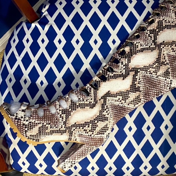 New knee high lace up animal snake print chunky block open toe heel booties sz 6 - Picture 1 of 4